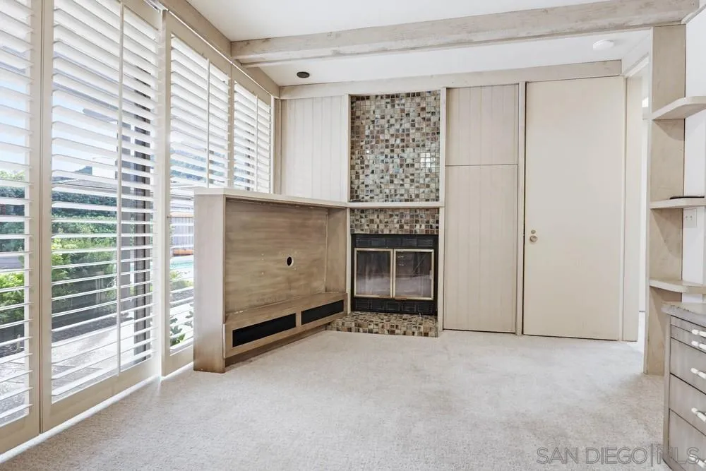 https://cdn.realtyfeed.com/cdn/127/2601182/0ff965e1bd1f5176a923c2b38593886f.webp
