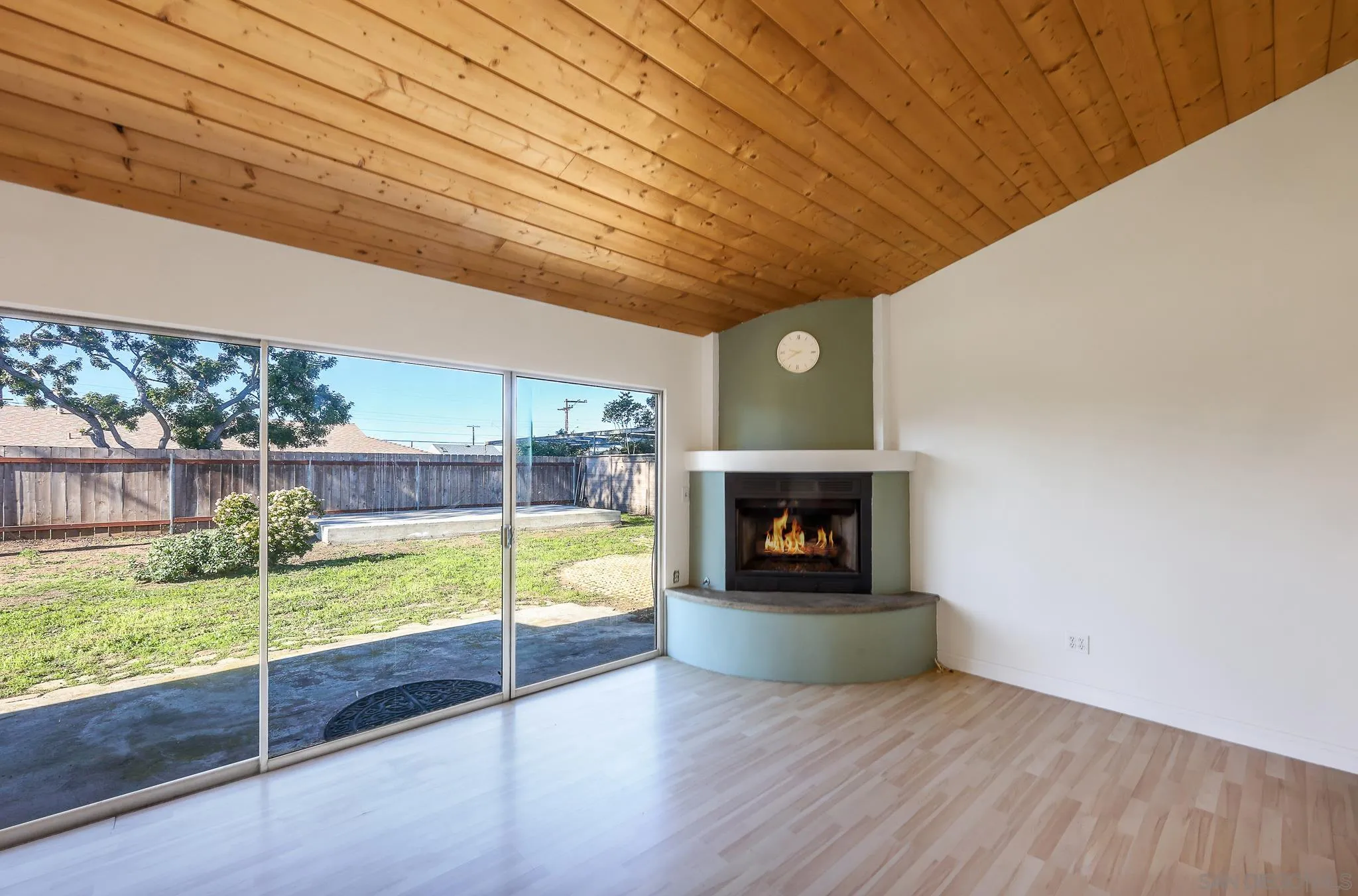 https://cdn.realtyfeed.com/cdn/127/2601184/7c0a1095223163fad6cc79f479cb2eab.webp