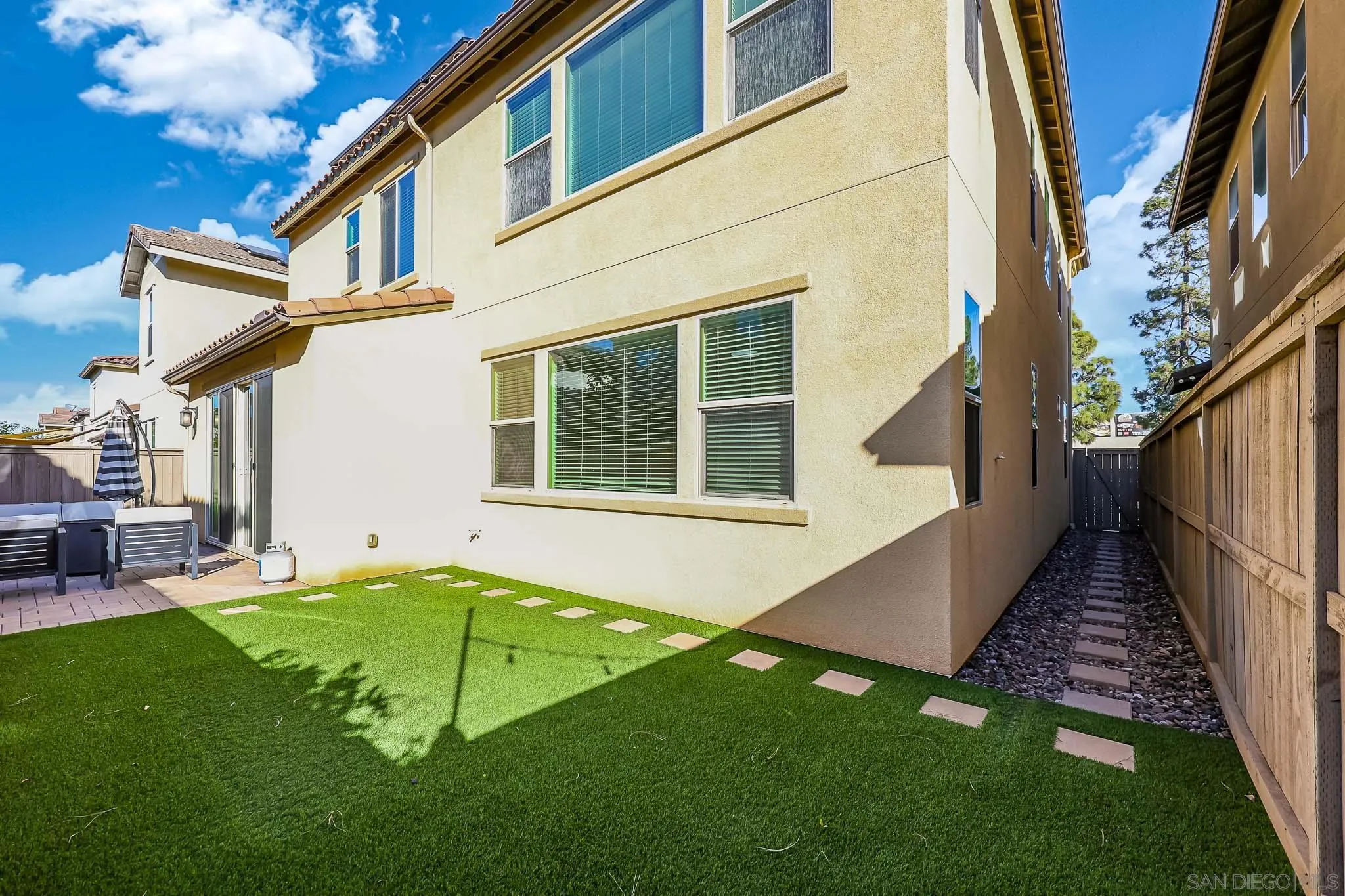 https://cdn.realtyfeed.com/cdn/127/2601185/9a1e54abaa28d8e0f05eea7433ab0688.webp