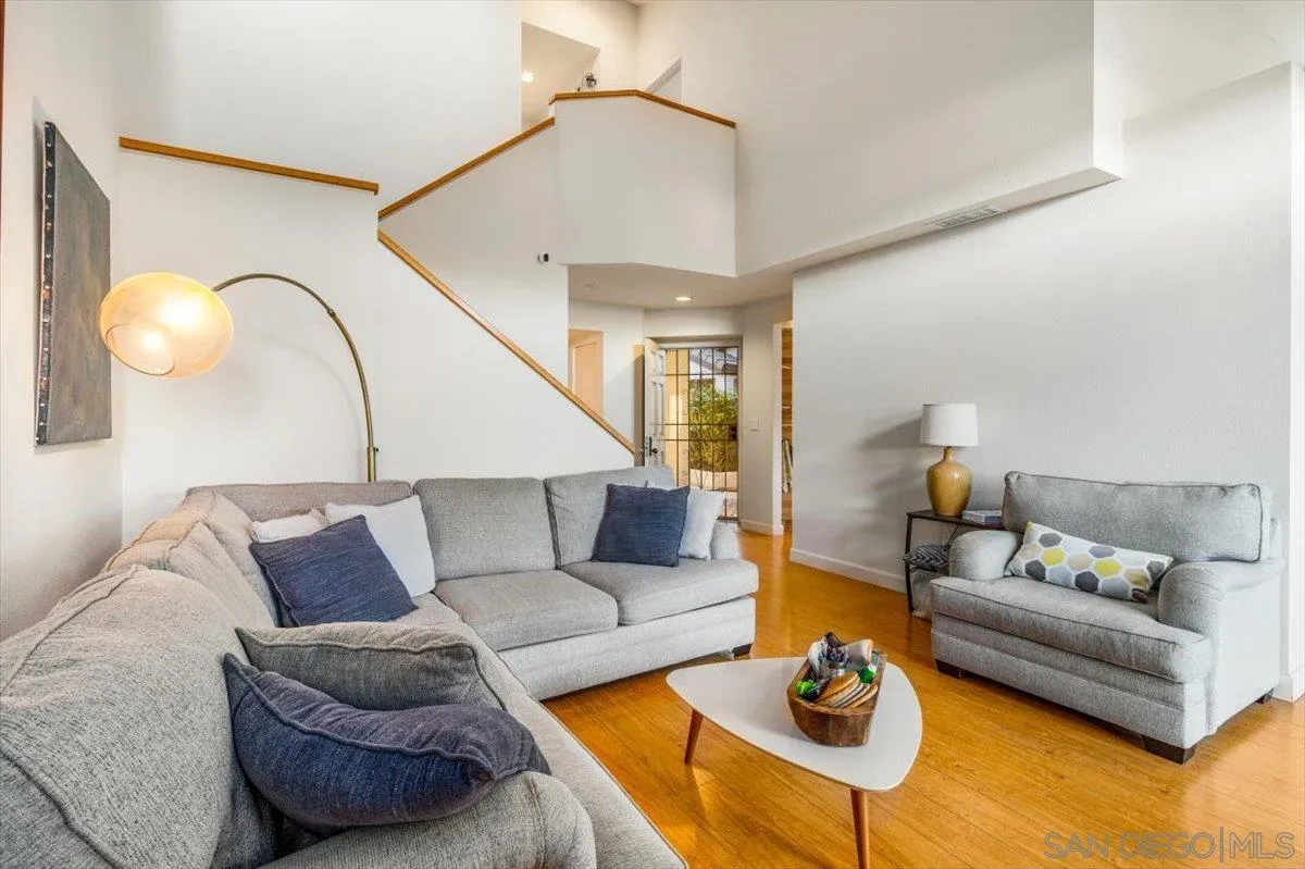 https://cdn.realtyfeed.com/cdn/127/2601186/e30827fc5b826241fe1a0bf821a158c2.webp