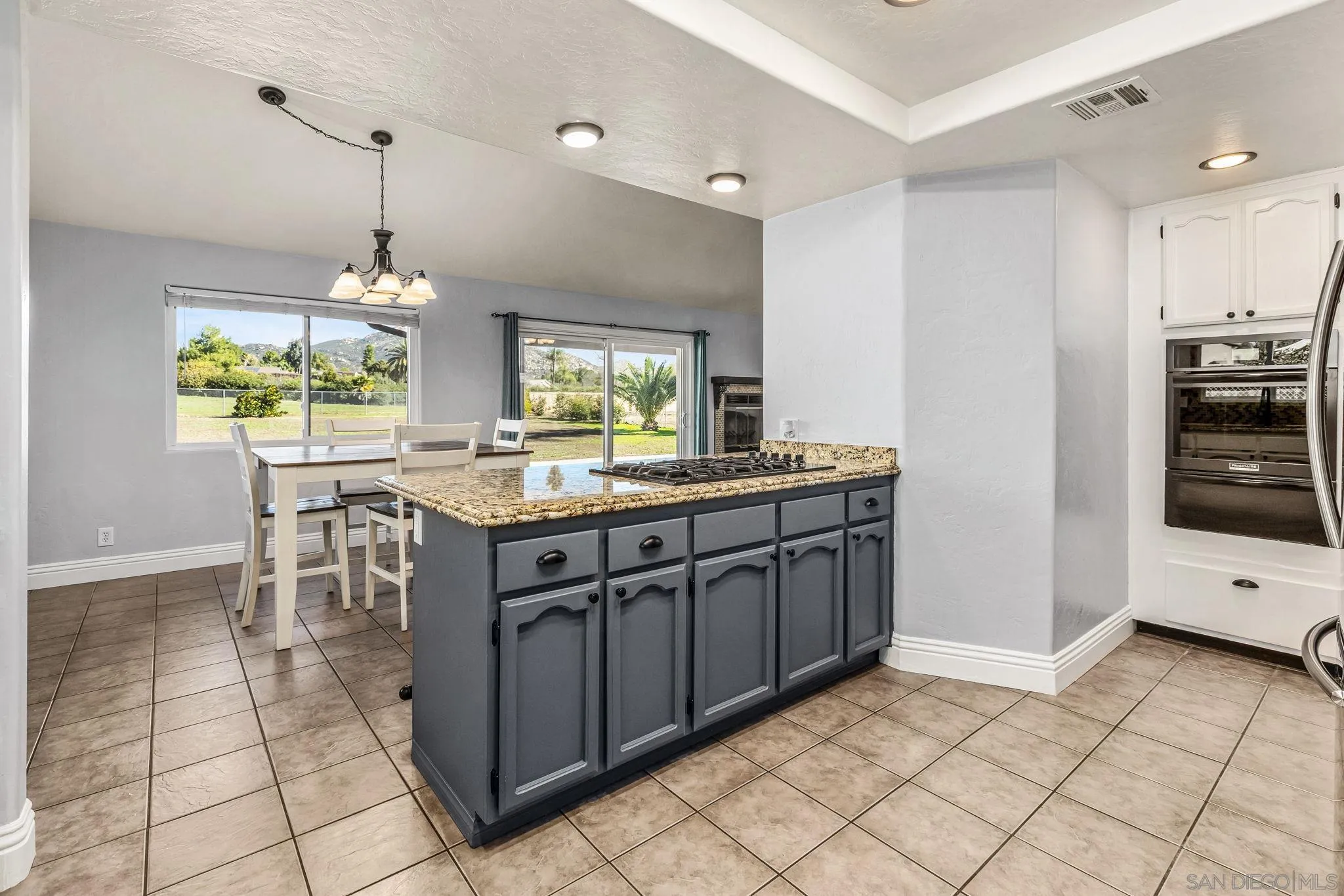 https://cdn.realtyfeed.com/cdn/127/2601189/18b105e3f60238111ec34ae25ae34fb8.webp