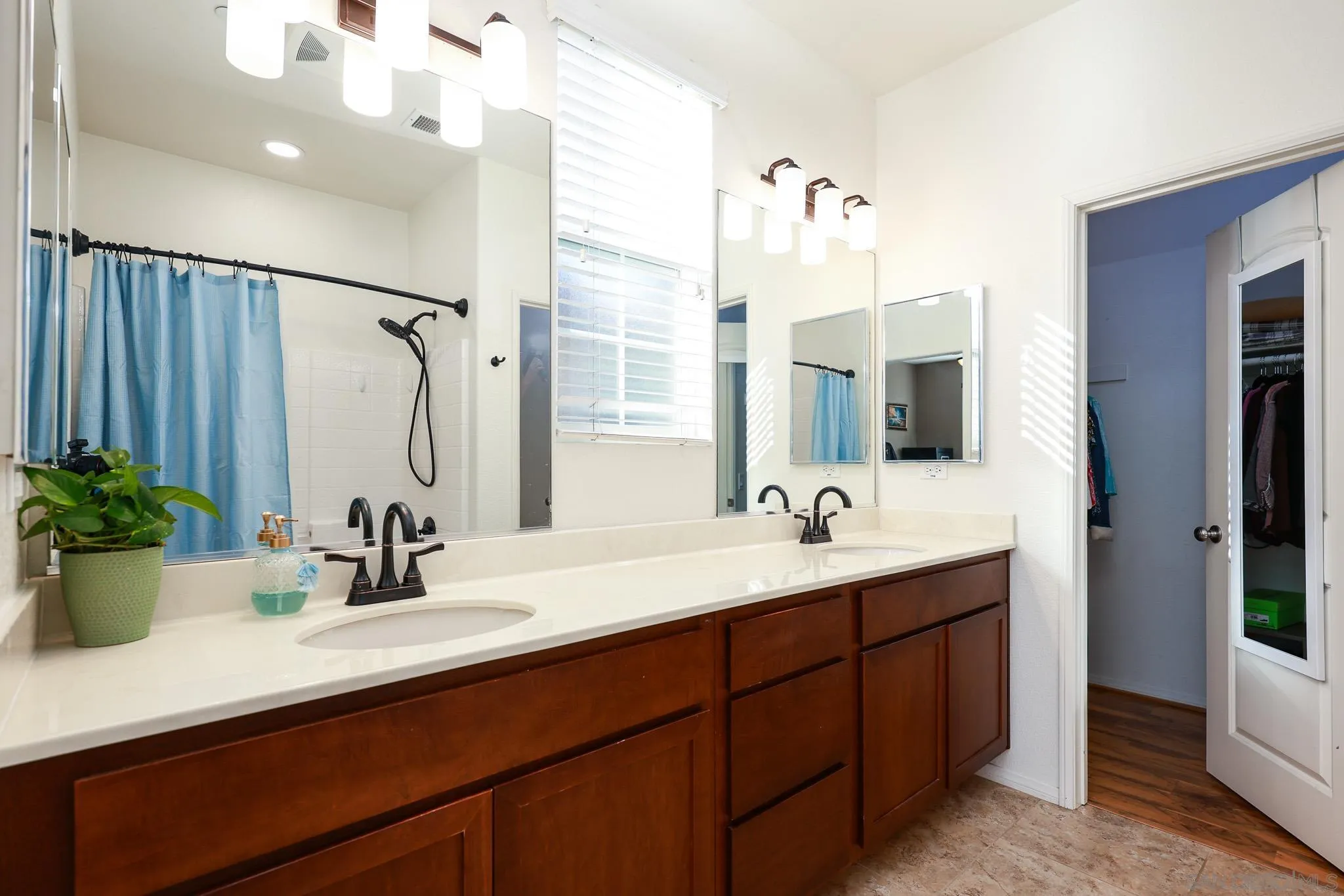 Photo #14: 2601191 Listing: Photo #14