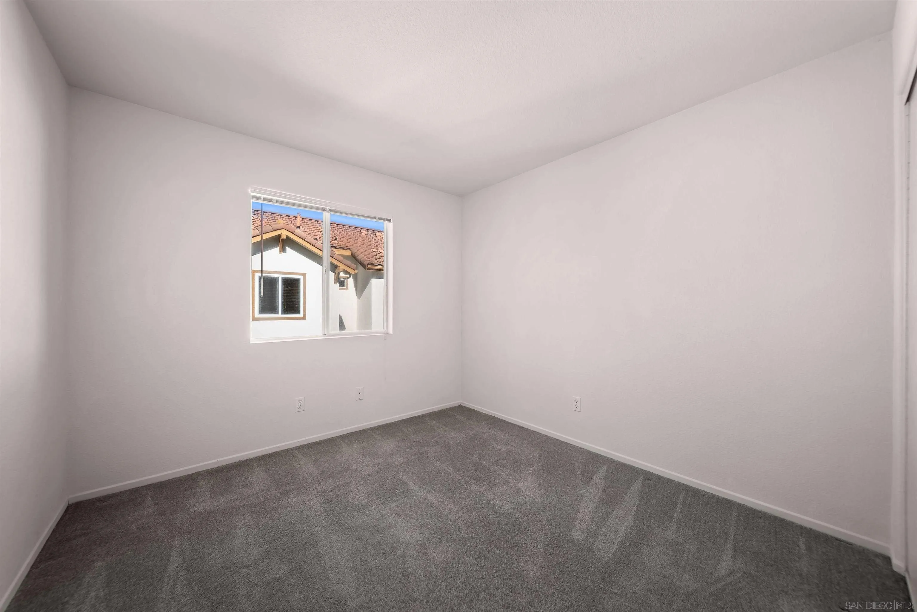 Photo #15: 2601192 Listing: Photo #15