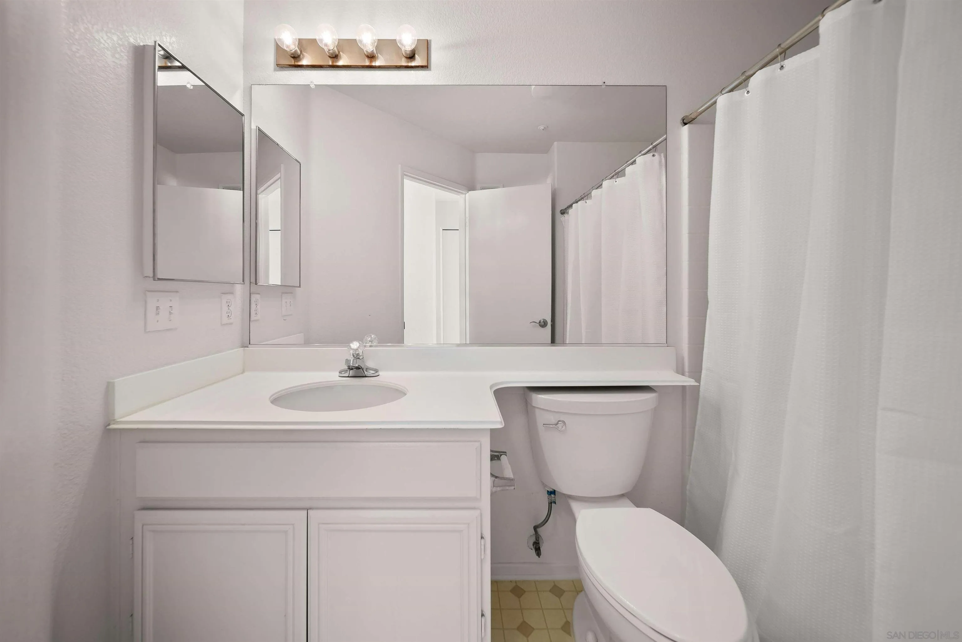 Photo #13: 2601192 Listing: Photo #13