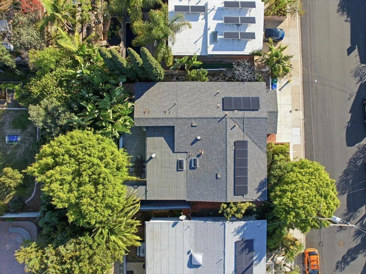 https://cdn.realtyfeed.com/cdn/127/2601193/fad274e668e9c662338b10b4134761eb.webp