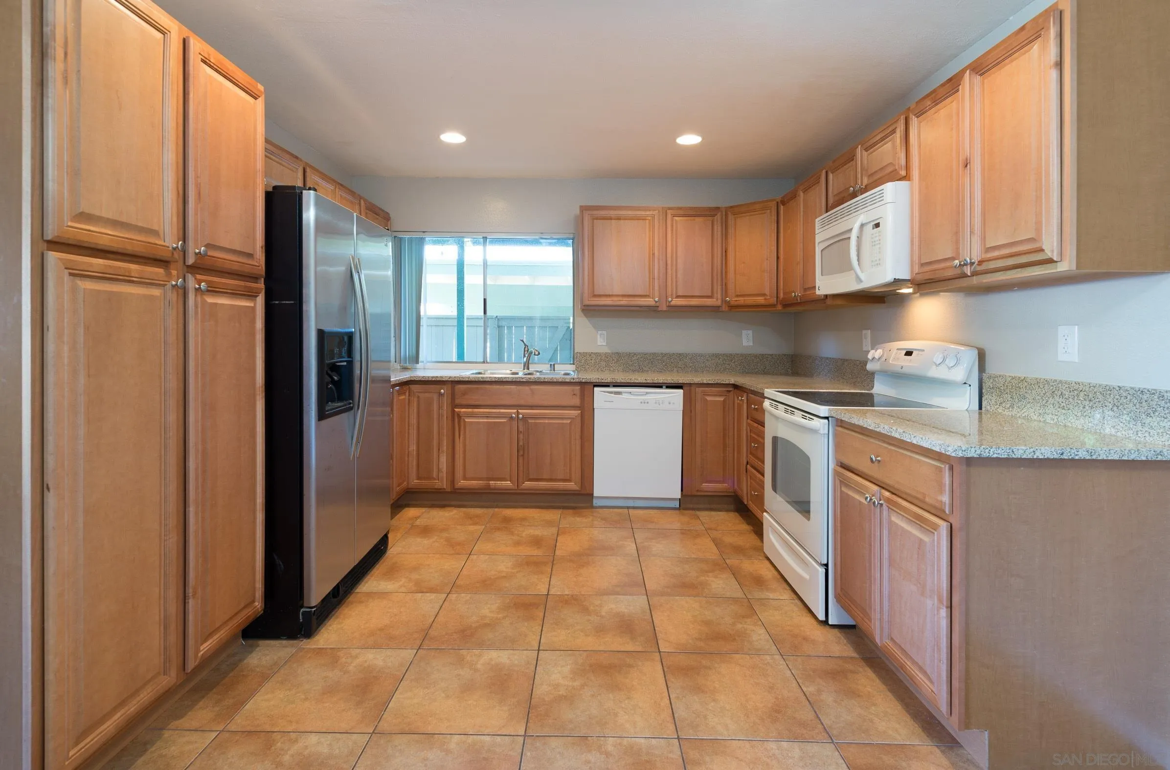 Photo #10: 2601198 Listing: Photo #10