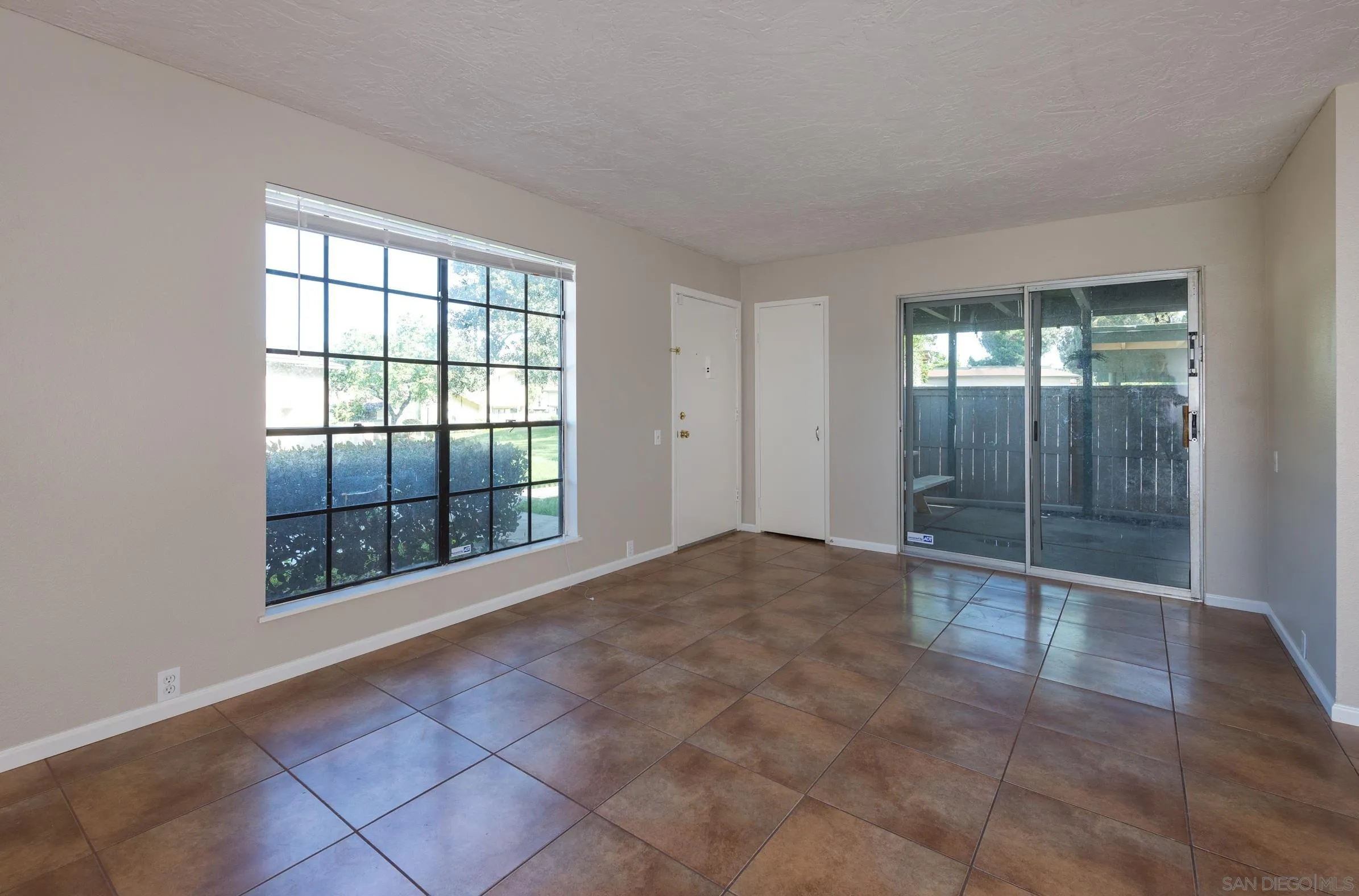 Photo #5: 2601198 Listing: Photo #5