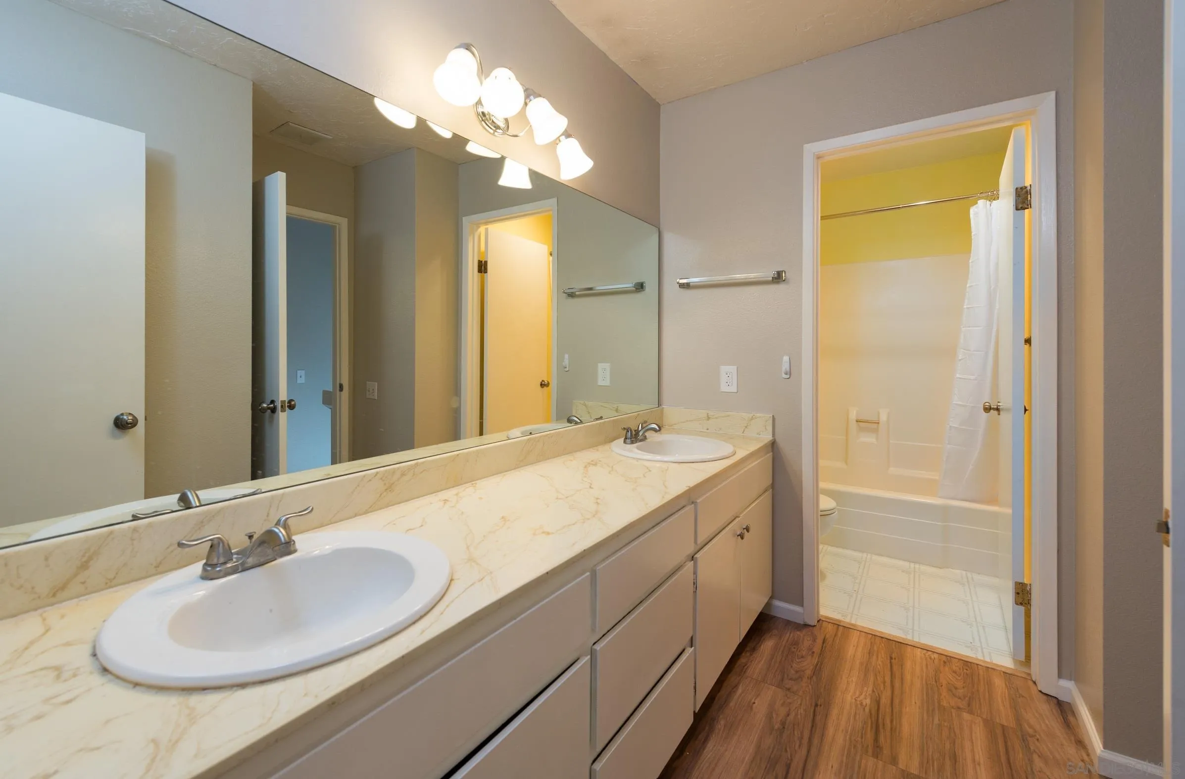 Photo #16: 2601198 Listing: Photo #16