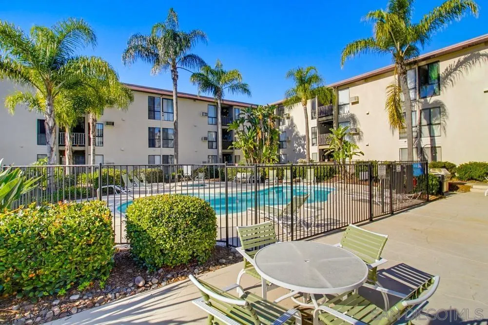 Photo #32: 2601205 Listing: Photo #32