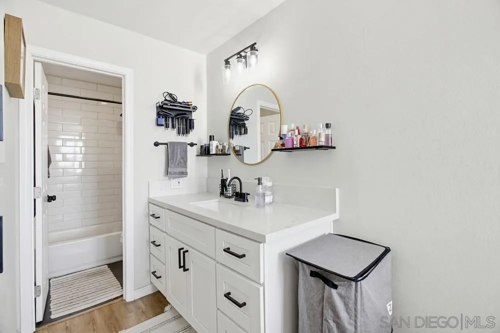 Photo #24: 2601205 Listing: Photo #24