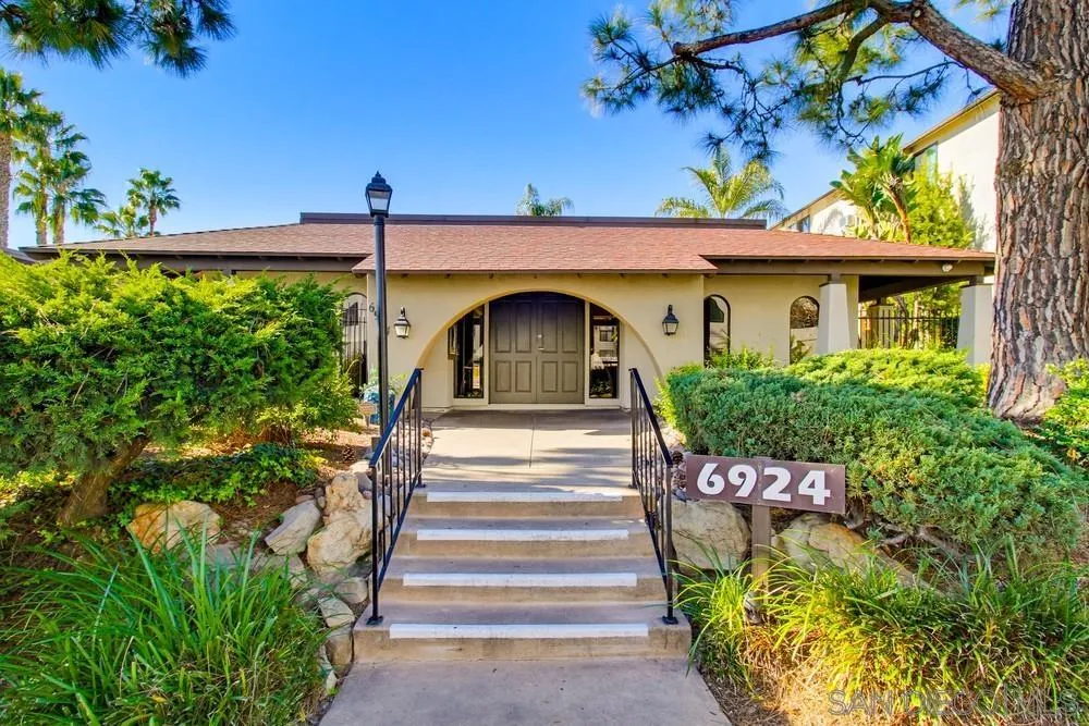 Photo #2: 2601205 Listing: Photo #2