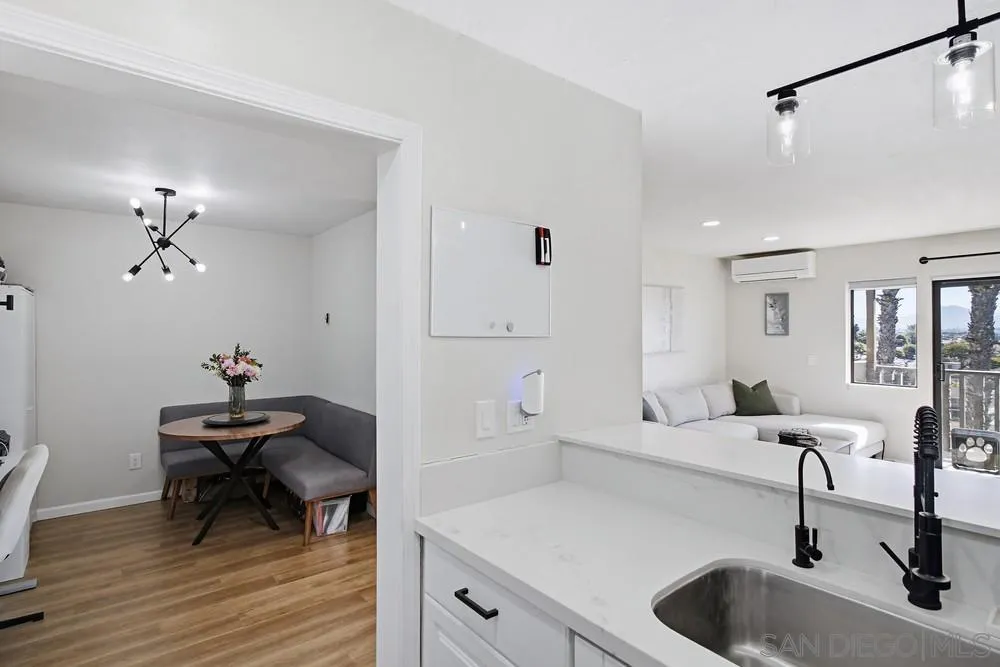 Photo #8: 2601205 Listing: Photo #8