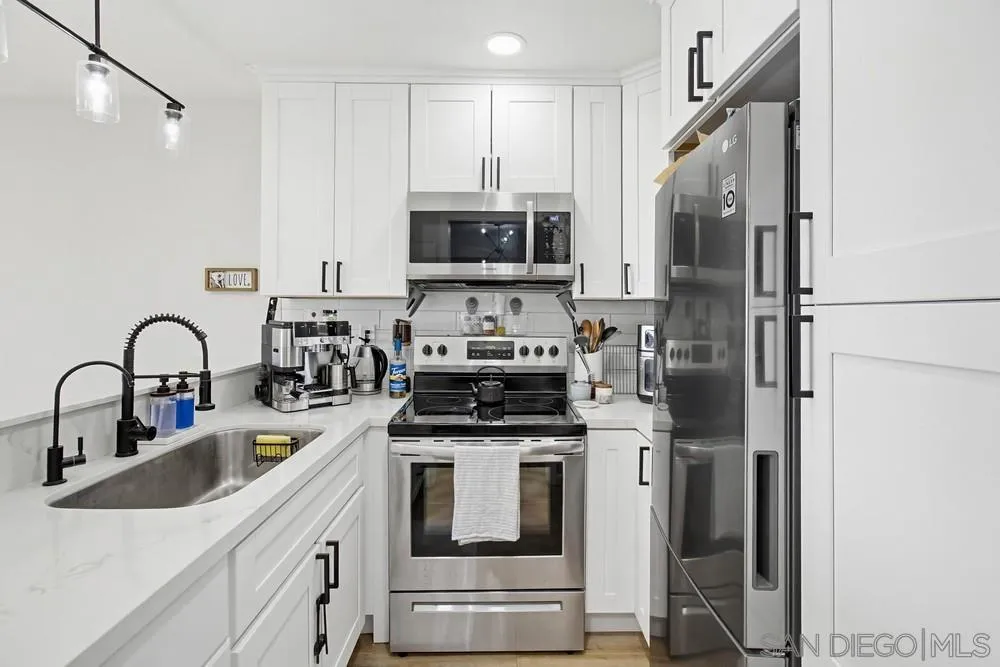 Photo #6: 2601205 Listing: Photo #6