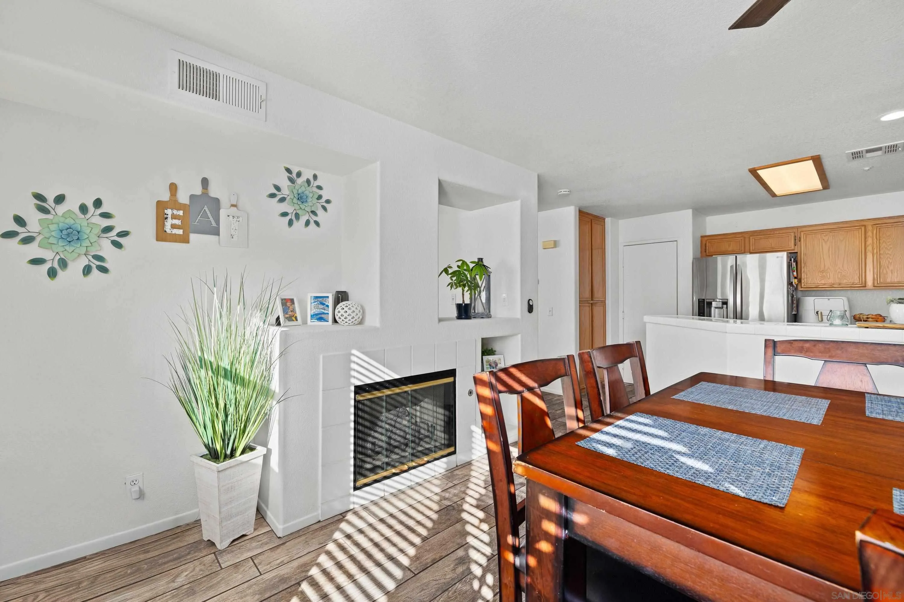 https://cdn.realtyfeed.com/cdn/127/2601216/5d50e6c0d89ac46b52d4721f14a23608.webp
