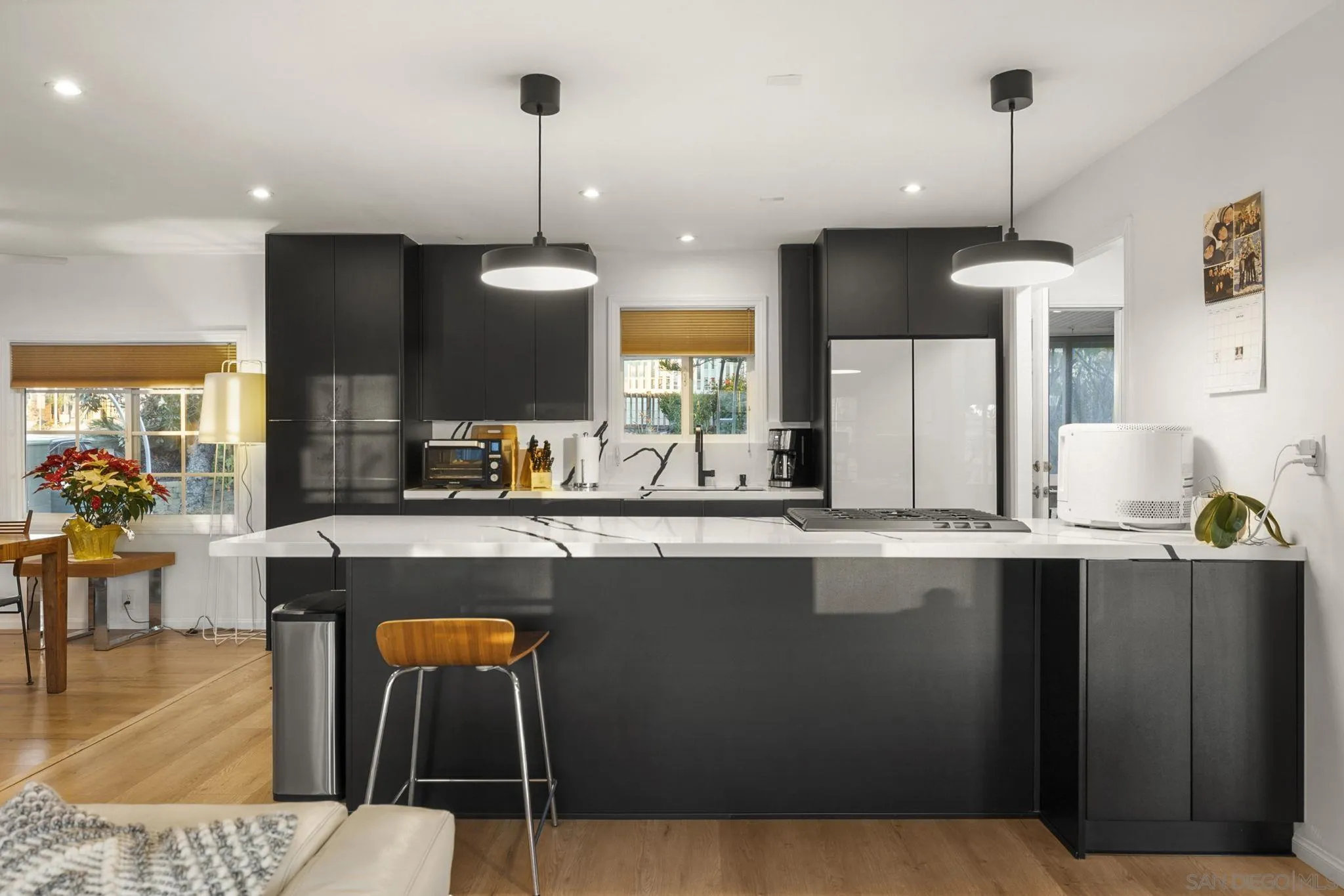 https://cdn.realtyfeed.com/cdn/127/2601217/15c68a94cc3ae7d162f4c11299f118be.webp