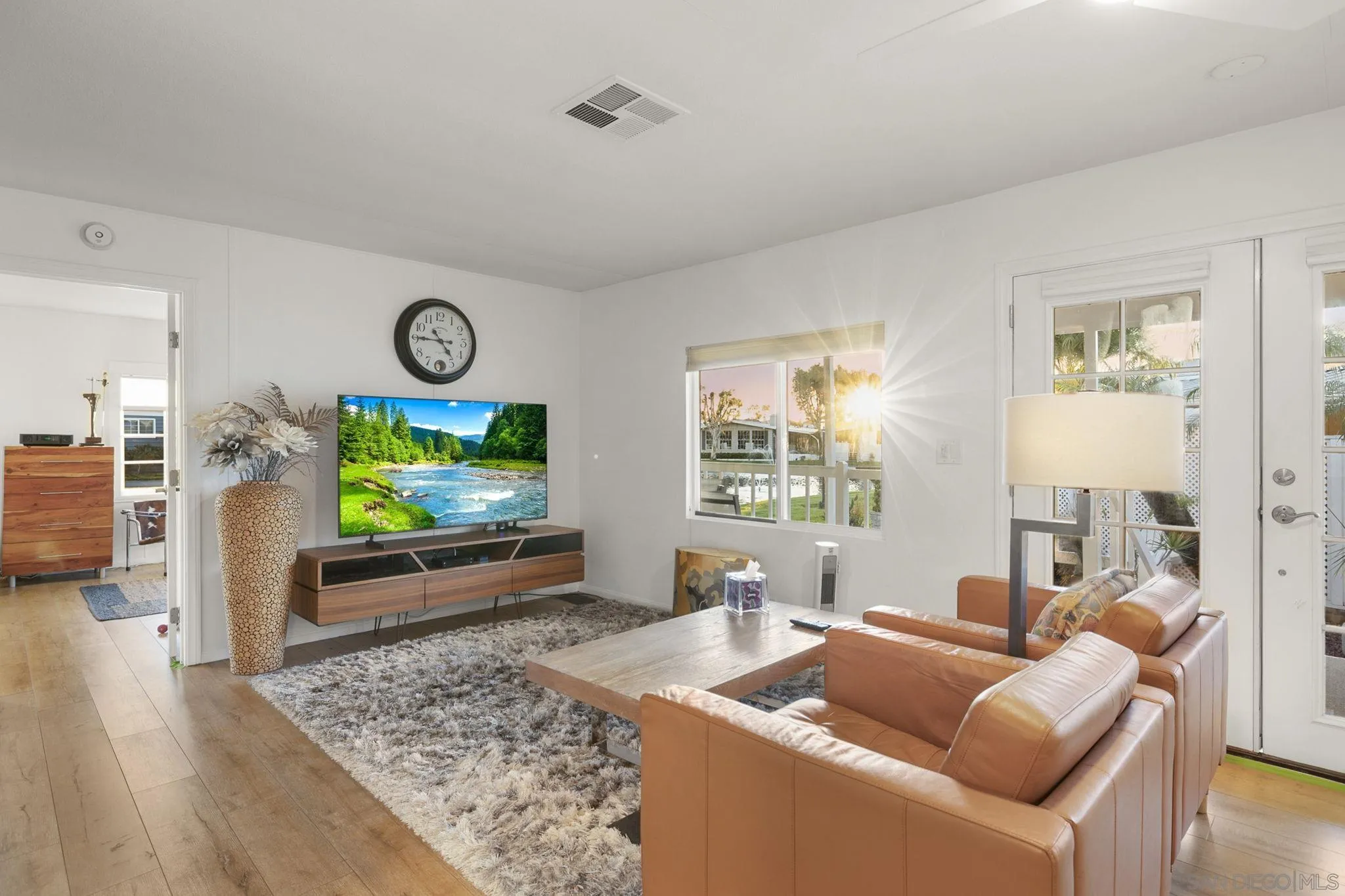 https://cdn.realtyfeed.com/cdn/127/2601217/49f14f8694425ef7def25b01b1e00031.webp