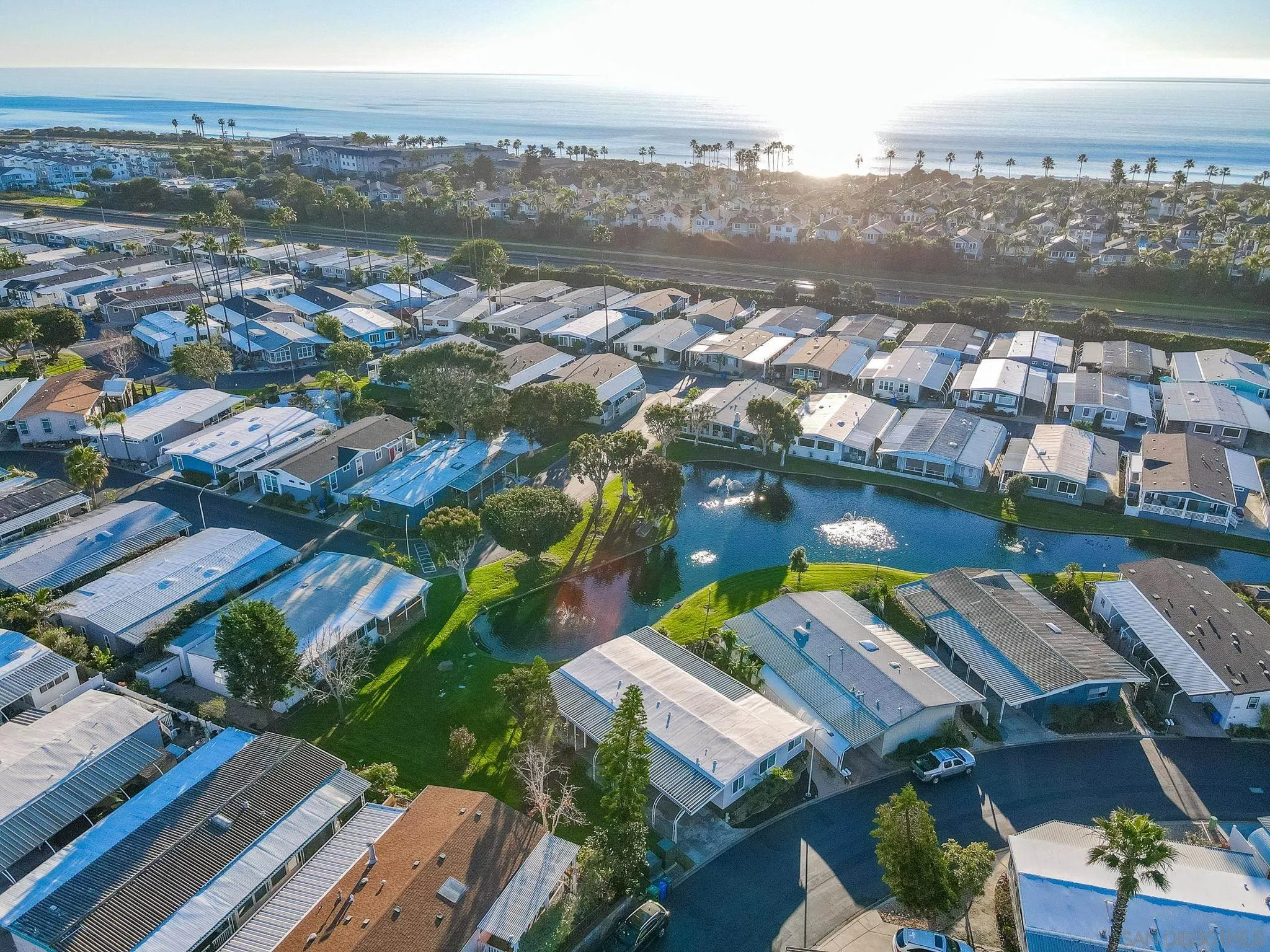 https://cdn.realtyfeed.com/cdn/127/2601217/6d7fec0c159505d6a07cf2c4d27ccf79.webp