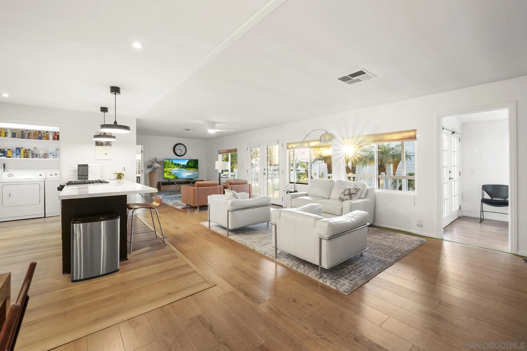 https://cdn.realtyfeed.com/cdn/127/2601217/70125aa628294de317a525b11a17691e.webp