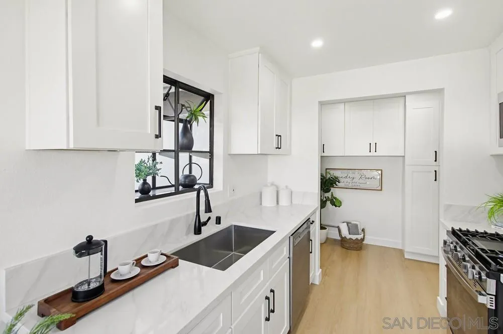 https://cdn.realtyfeed.com/cdn/127/2601218/f611d2d58b87063121e720b568f580fc.webp