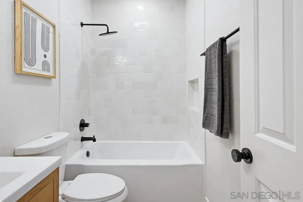 https://cdn.realtyfeed.com/cdn/127/2601219/88c90f2f383164839a19211f84684d87.webp