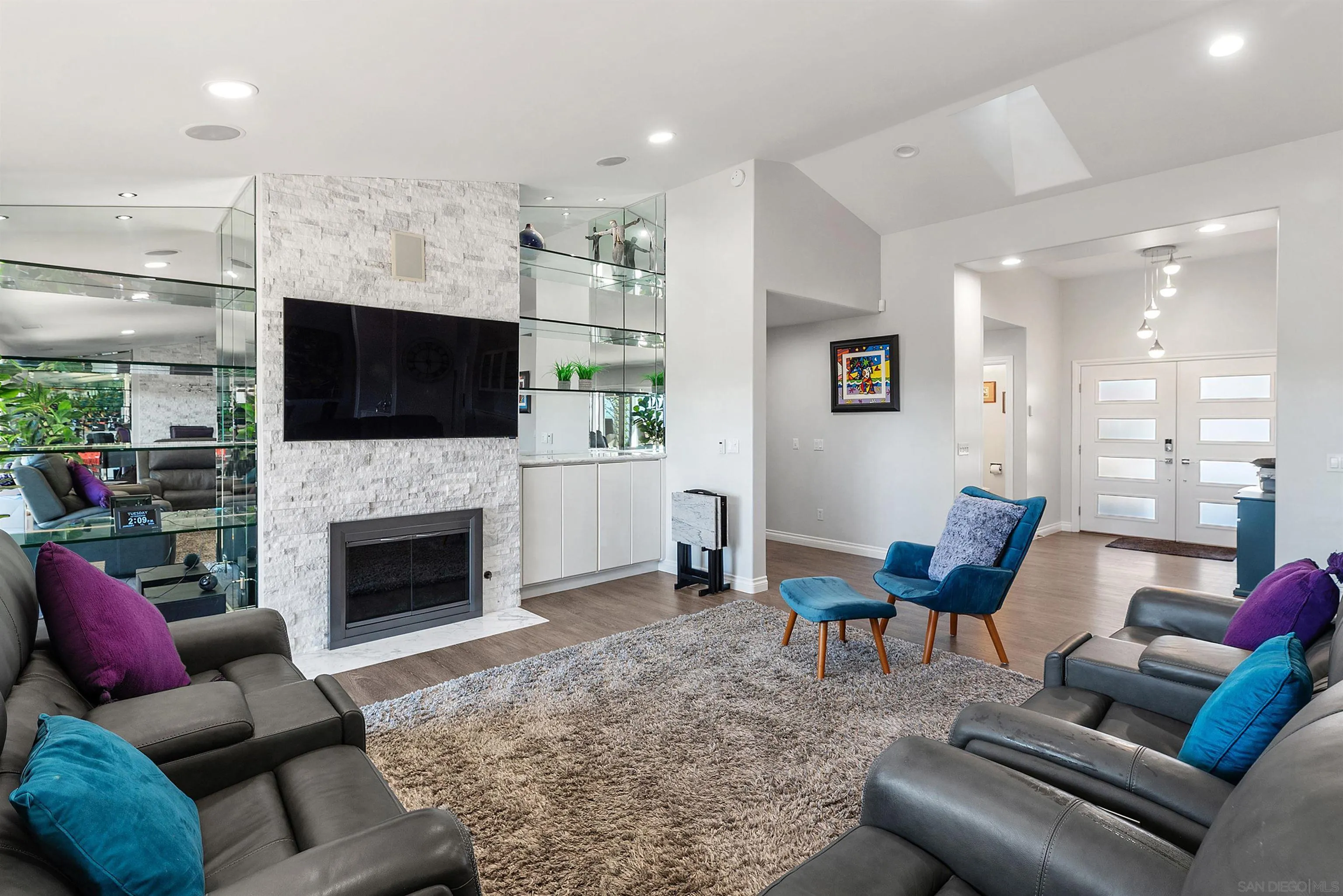 https://cdn.realtyfeed.com/cdn/127/2601220/43a32dbd37a5e03cfc5dc25917a83088.webp