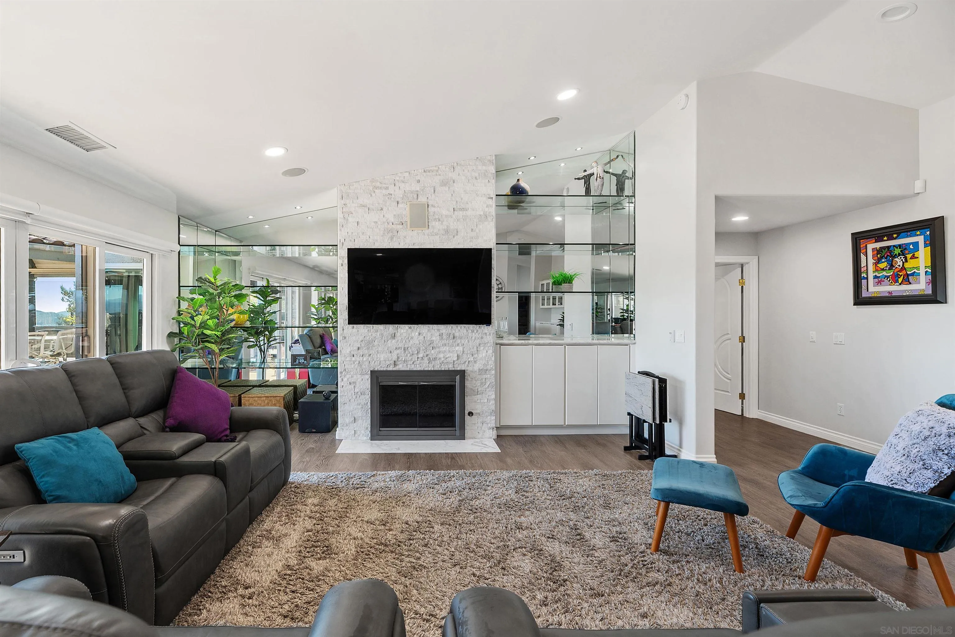 https://cdn.realtyfeed.com/cdn/127/2601220/ae74fa02108262d0afab5cf344e18e35.webp