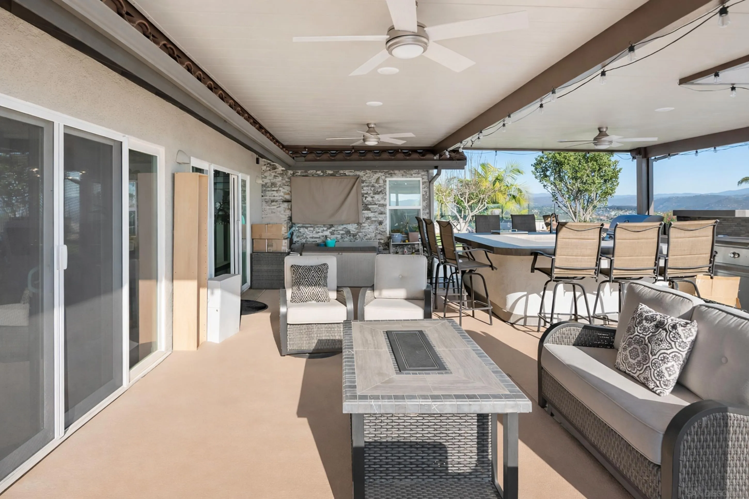 https://cdn.realtyfeed.com/cdn/127/2601220/b62ffd6252e6b8a1a531425c3c808a61.webp