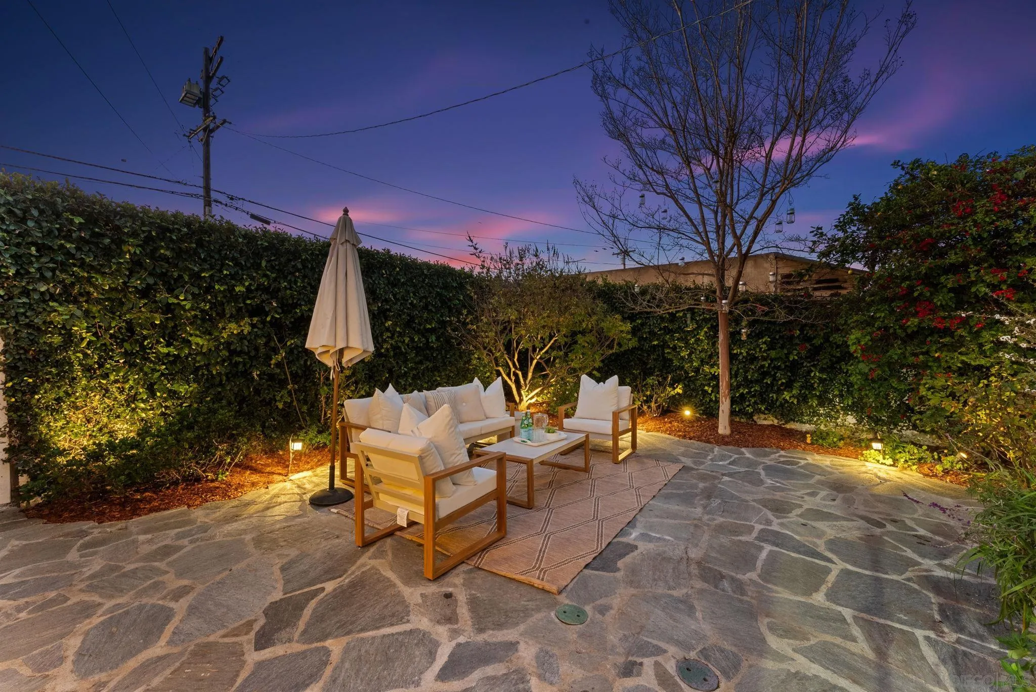 https://cdn.realtyfeed.com/cdn/127/2601221/2469a41d79ea87c49636dd2702d86240.webp