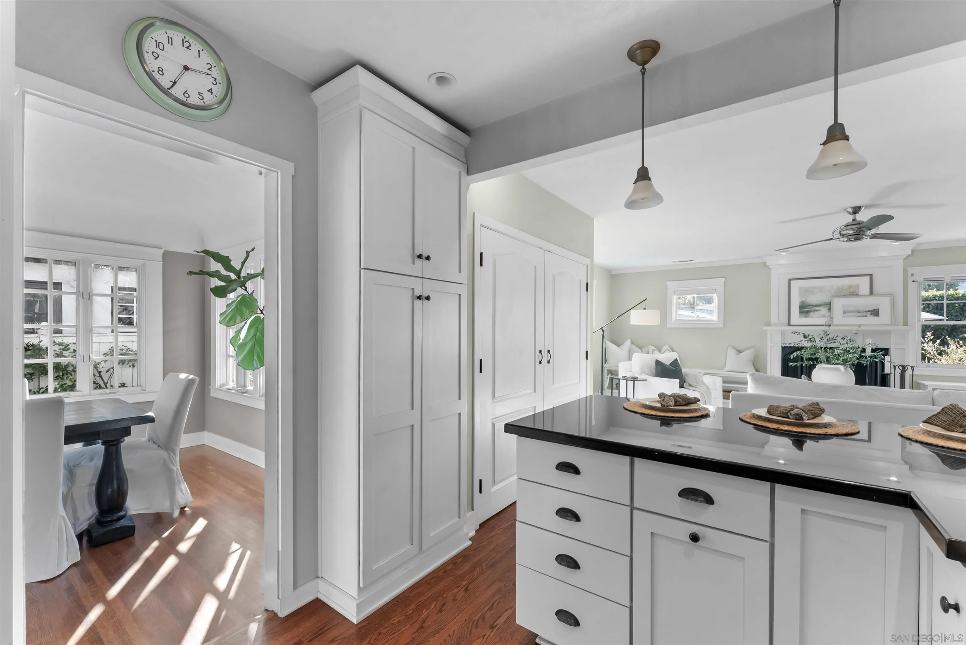https://cdn.realtyfeed.com/cdn/127/2601221/b8e2b550791c8c3d4905f079ed23546c.webp