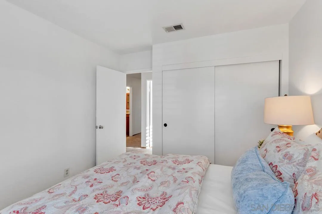 https://cdn.realtyfeed.com/cdn/127/2601223/497d995fca885241c6ab2923272ee0d7.webp