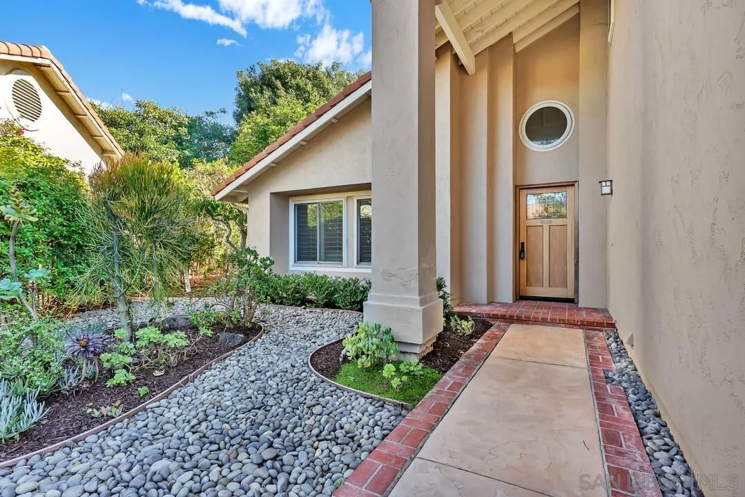 https://cdn.realtyfeed.com/cdn/127/2601223/a5c602bb14dc40326801286f46267043.webp