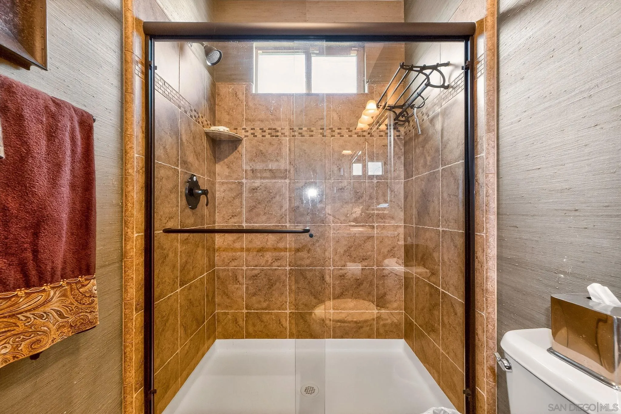 https://cdn.realtyfeed.com/cdn/127/2601226/e956cdc0ea7062e36689b0c72ea5b973.webp