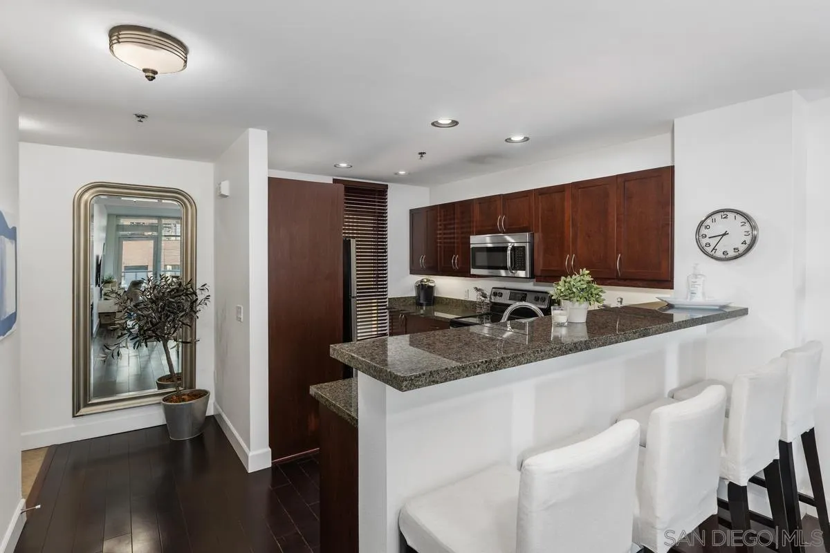 Photo #5: 2601227 Listing: Photo #5