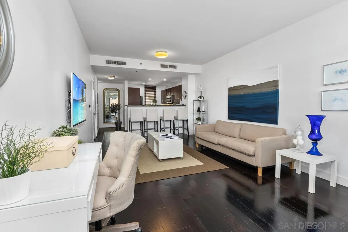 Photo #4: 2601227 Listing: Photo #4