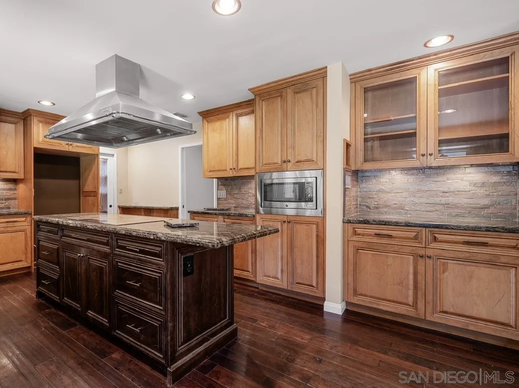 12139  Cattle King Dr