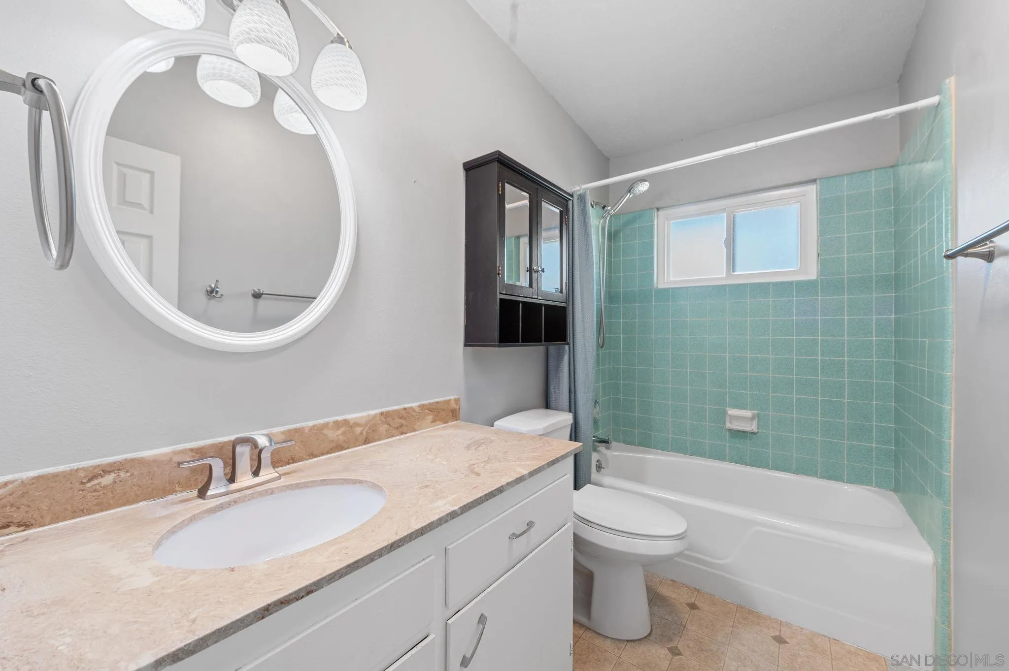 https://cdn.realtyfeed.com/cdn/127/2601232/17f3908d46a94b6df3ae1d0f90e69030.webp