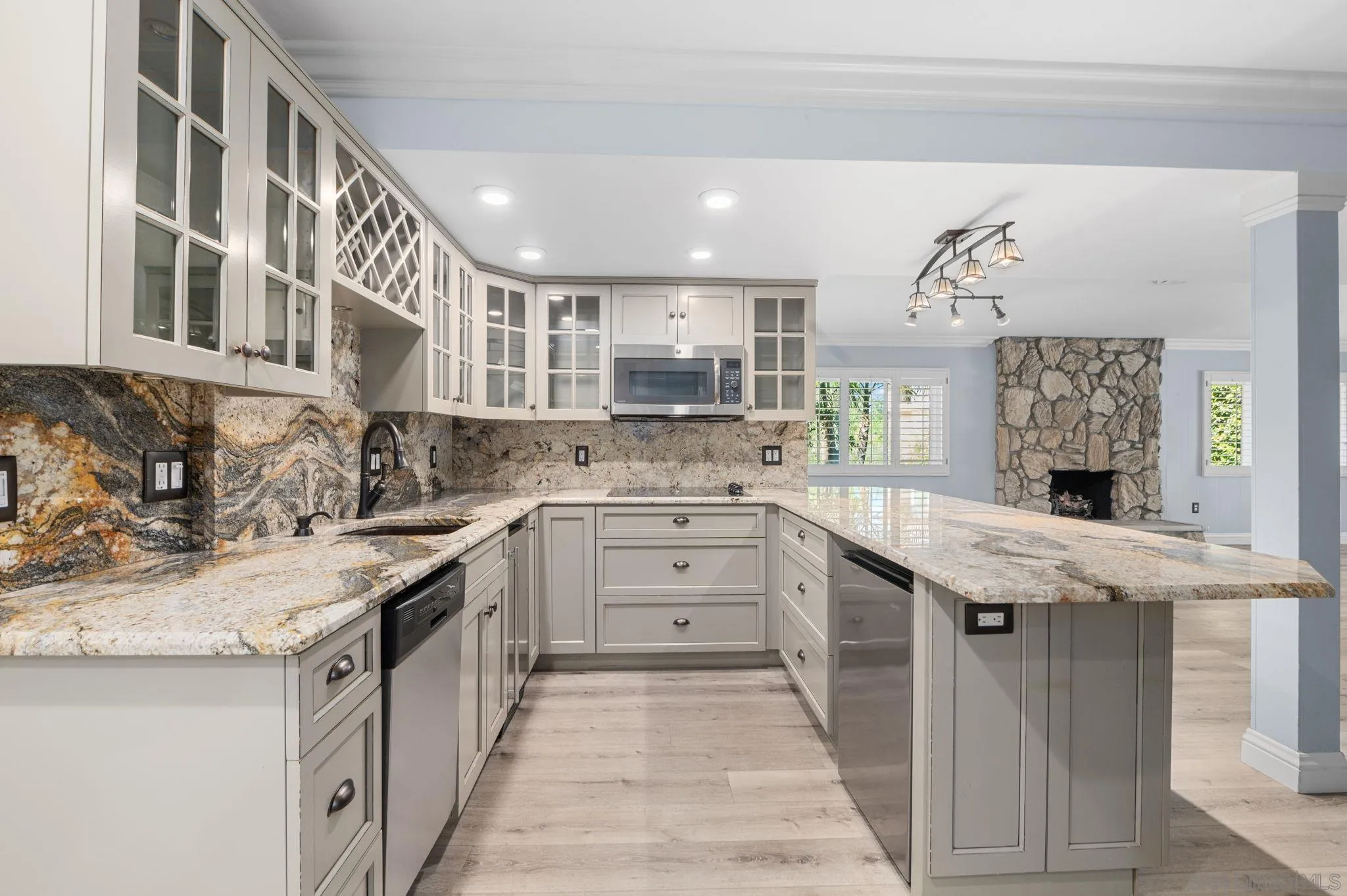 https://cdn.realtyfeed.com/cdn/127/2601232/8659987f6f771c283e4b1bf143f73008.webp