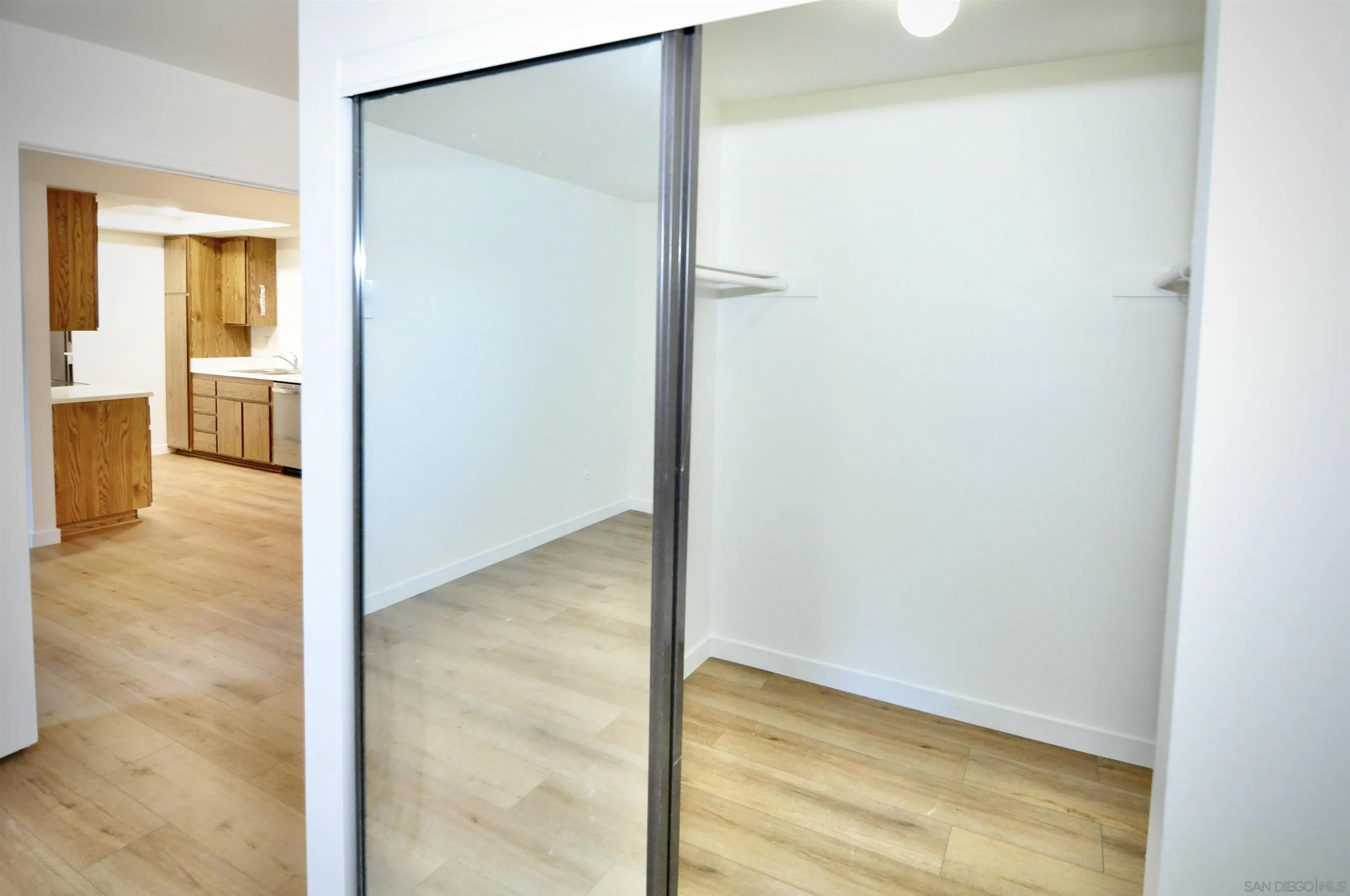 https://cdn.realtyfeed.com/cdn/127/2601235/420ca3d23b69b12842a9cbdc983b2a84.webp