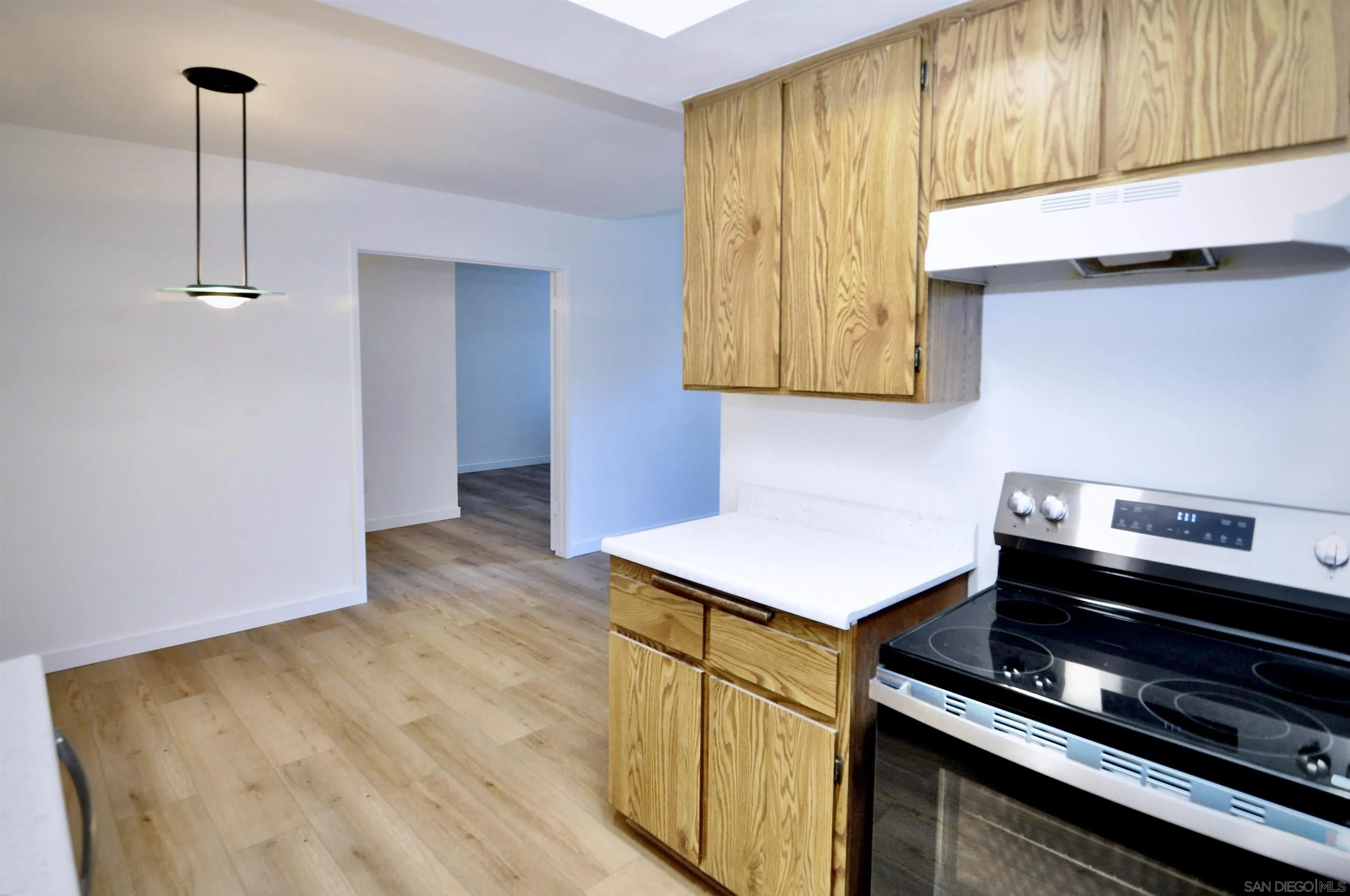 https://cdn.realtyfeed.com/cdn/127/2601235/56309bf28c26451a44521ad51fc36374.webp