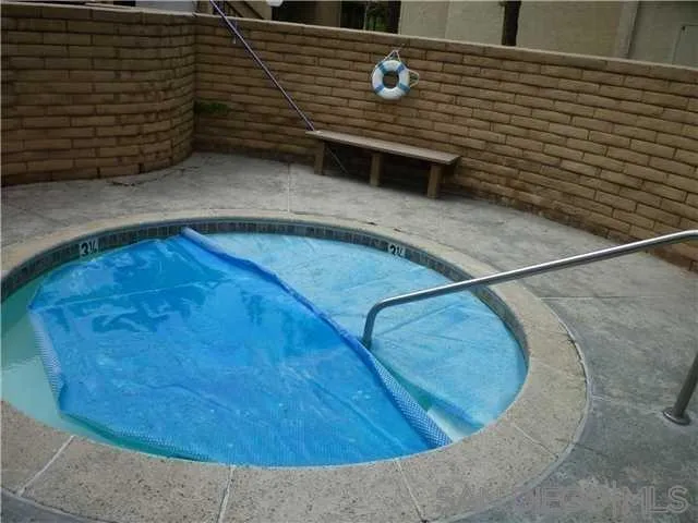 https://cdn.realtyfeed.com/cdn/127/2601235/762c571653985758fa4715d99c4a5720.webp