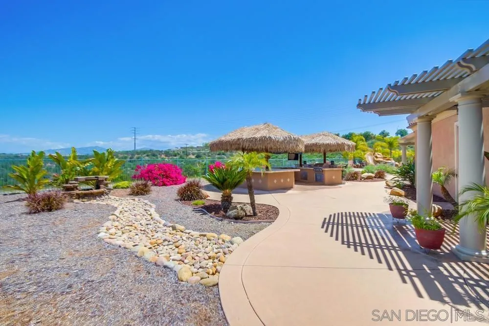 https://cdn.realtyfeed.com/cdn/127/2601237/76404733822f85f0116ab7988d625e19.webp