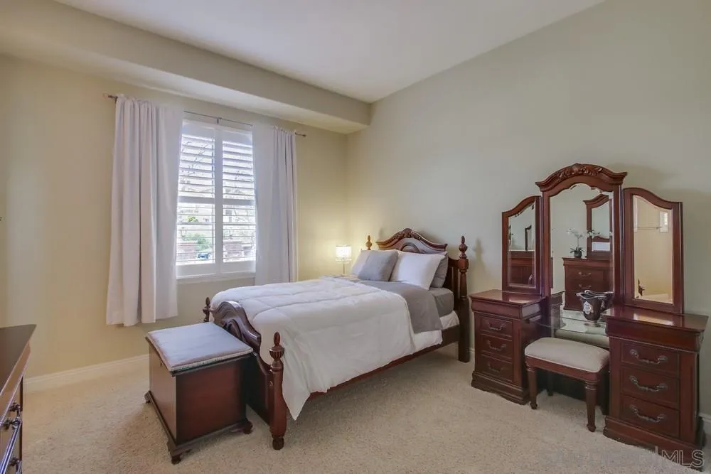 https://cdn.realtyfeed.com/cdn/127/2601237/dbe425d52fa00e43094844c6252781c8.webp