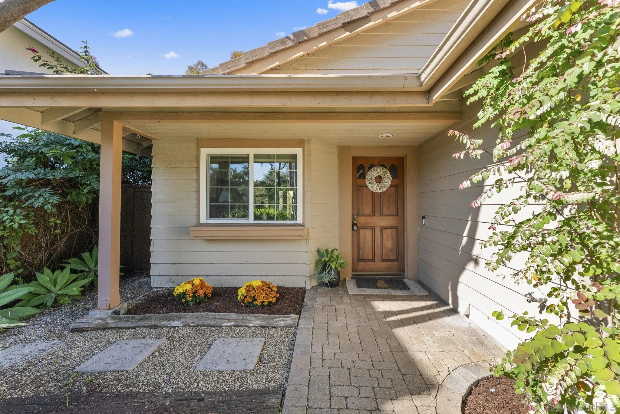 https://cdn.realtyfeed.com/cdn/127/2601238/e0307a7ac0075521bddfb6130cde2146.webp