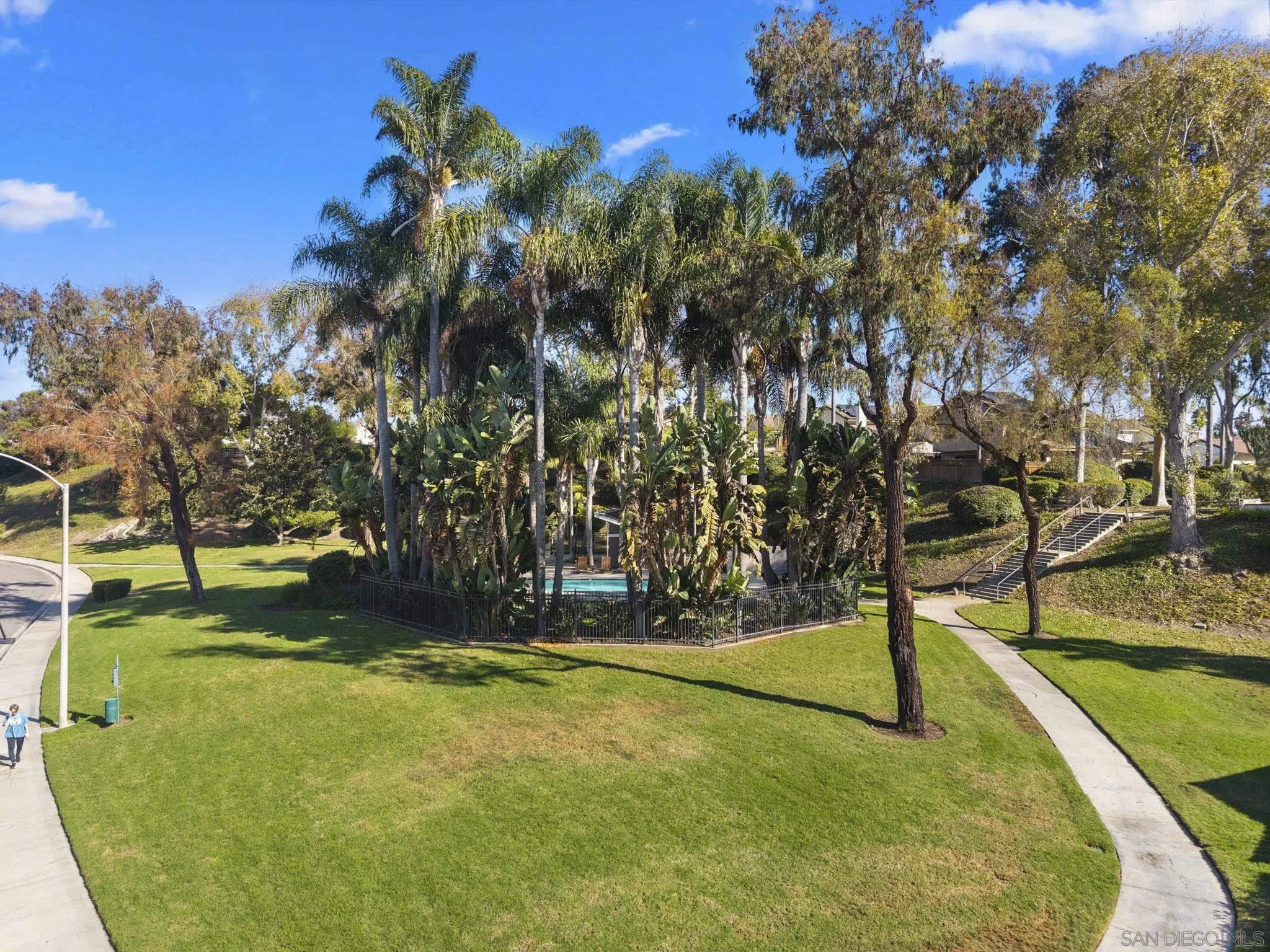 https://cdn.realtyfeed.com/cdn/127/2601238/f8159d1da593a93848590771254efb81.webp