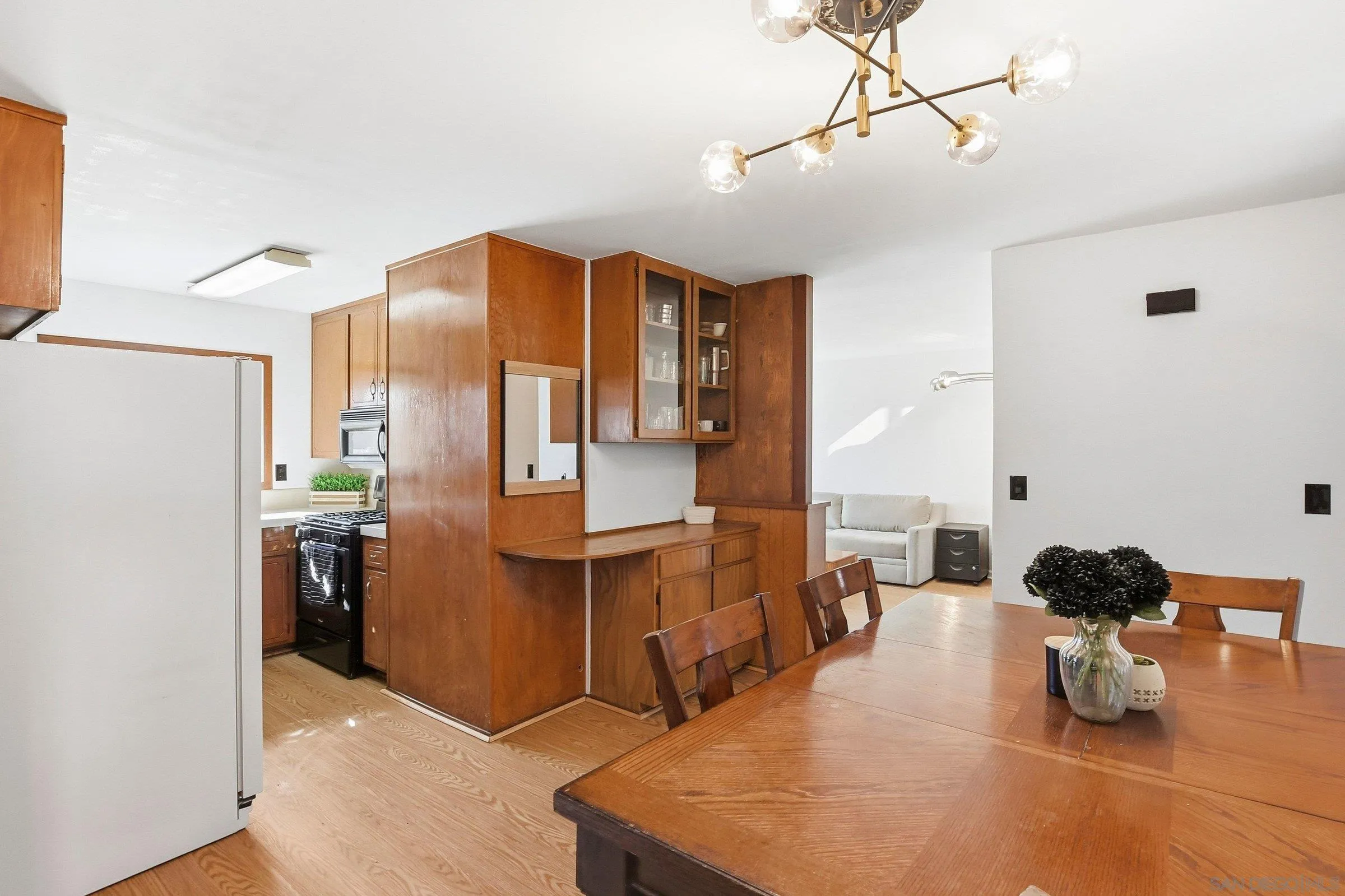 https://cdn.realtyfeed.com/cdn/127/2601241/a30e10121f6b58b7f29ae65700880147.webp