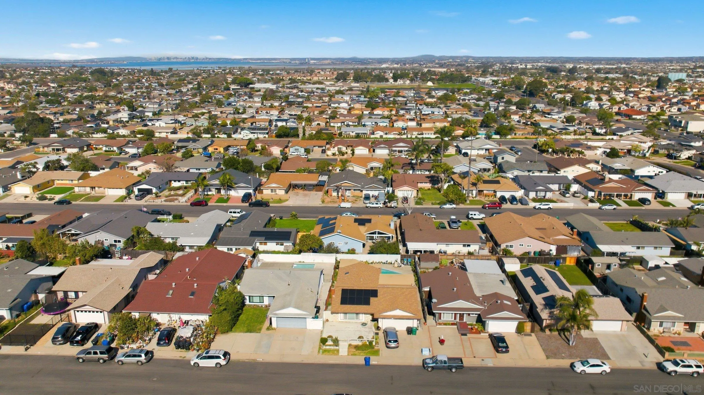 https://cdn.realtyfeed.com/cdn/127/2601241/a9a0f5650de1876d053490a4179303d9.webp