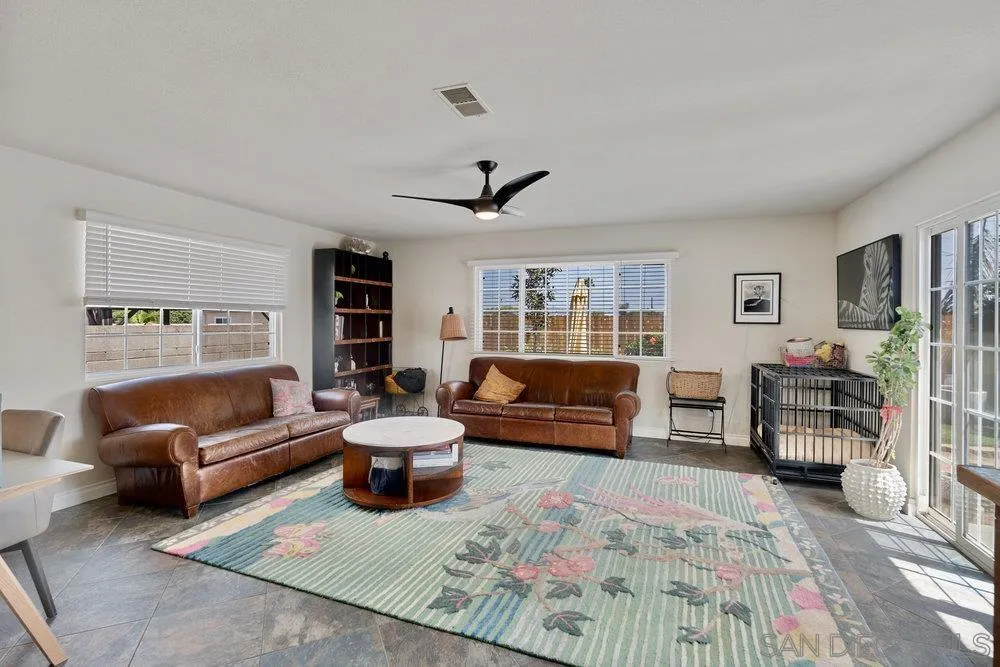 https://cdn.realtyfeed.com/cdn/127/2601242/b6a122578d2577a9fbcc3d83709637b6.webp