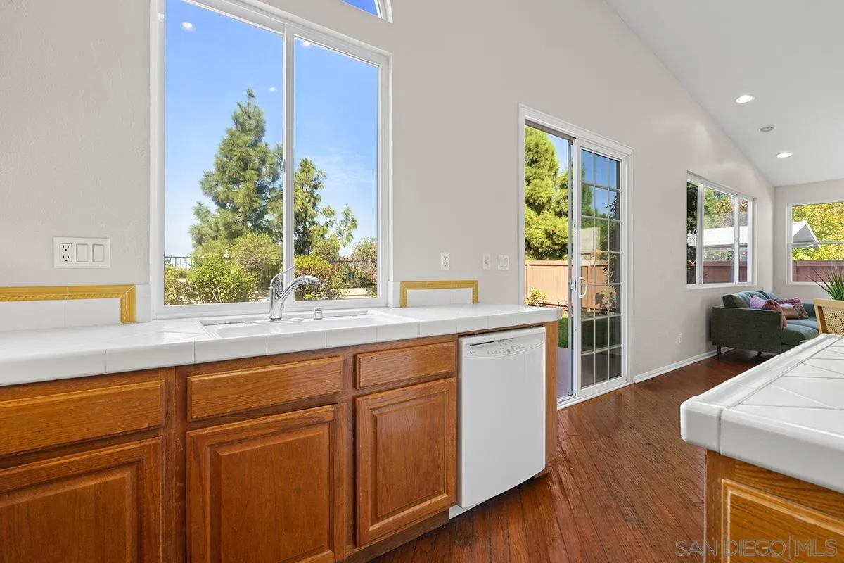 https://cdn.realtyfeed.com/cdn/127/2601243/02b28244d131087212b32260a60c8b67.webp