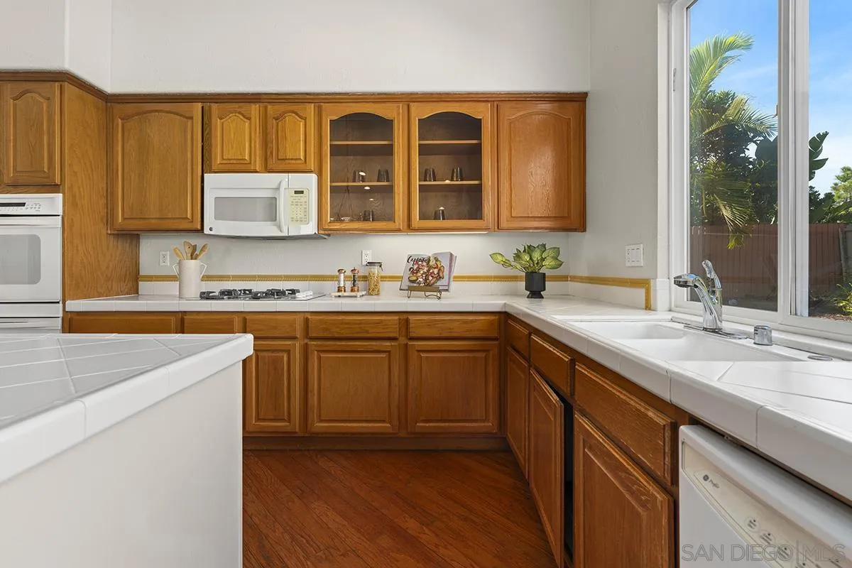 https://cdn.realtyfeed.com/cdn/127/2601243/10889b45299aacd7c743e1e431a4f9c5.webp