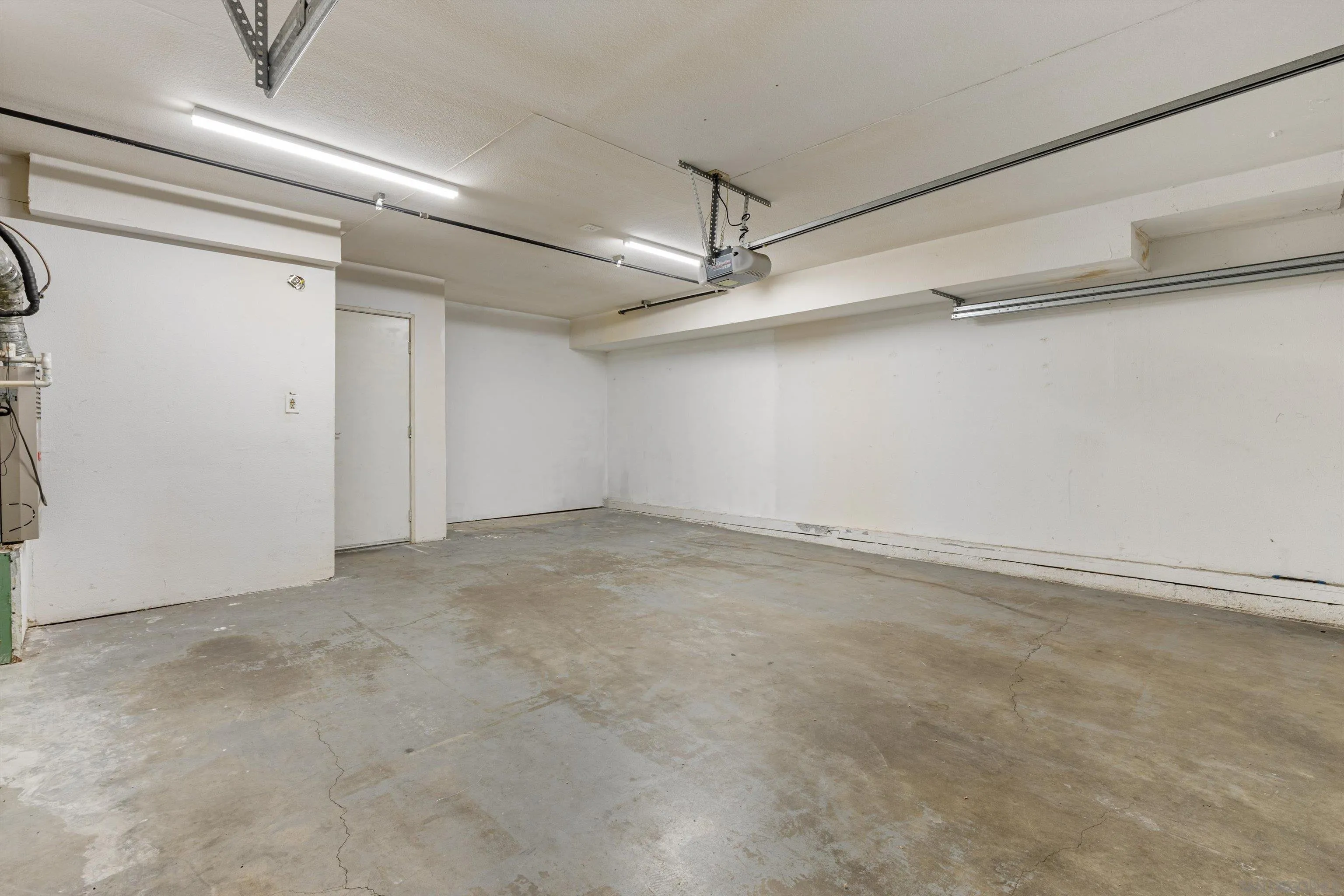 https://cdn.realtyfeed.com/cdn/127/2601245/48f291c82e97092089bee4688b487bed.webp